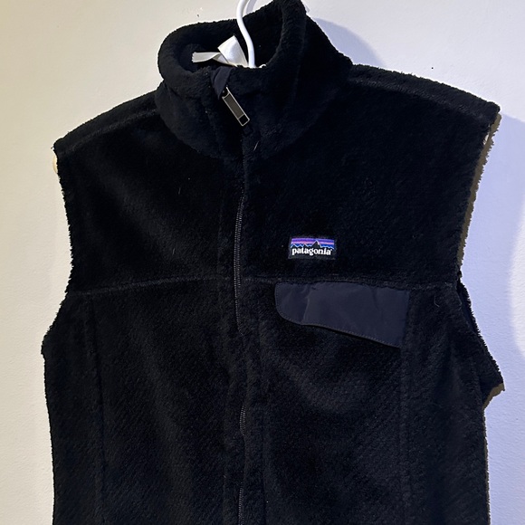 Patagonia Women's Midnight Black Fuzzy Vest - Picture 3 of 7